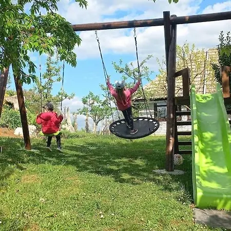 Near River Kolpa, Vineyards,top Location. Apartmán *